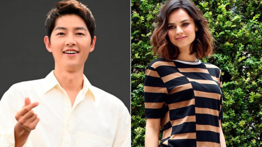 Song Joong Ki đón con đầu lòng chào đời ở Italy